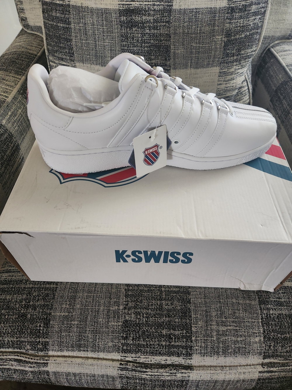 K-Swiss White Men’s Classic Leather Sneakers